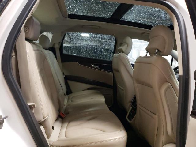 2LMTJ8LR2GBL52072 - 2016 LINCOLN MKX RESERVE თეთრი ფოტო 11