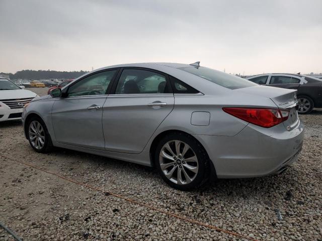 5NPEC4AC0DH548411 - 2013 HYUNDAI SONATA SE SILVER photo 2