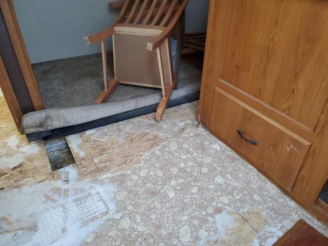 4YDT31024C1531970 - 2012 KEYSTONE SPRINTER TWO TONE photo 9