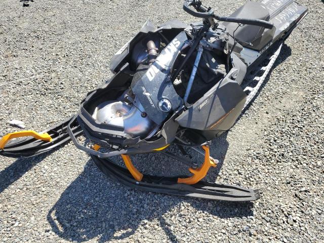 2BPSCENH3NV000042 - 2022 SKI DOO SUMMIT SP BLACK photo 9