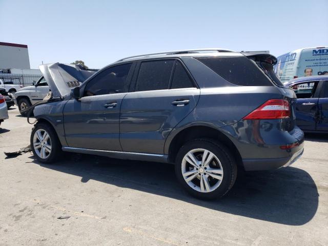 4JGDA5HB6CA033886 - 2012 MERCEDES-BENZ ML 350 4MATIC GRAY photo 2