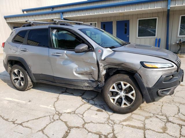 1C4PJMBX3JD505537 - 2018 JEEP CHEROKEE TRAILHAWK SILVER photo 4