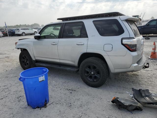 JTEBU5JRXH5474409 - 2017 TOYOTA 4RUNNER SR5/SR5 PREMIUM 银色 照片 2