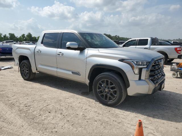 5TFNA5DBXSX272271 - 2025 TOYOTA TUNDRA CREWMAX PLATINUM 银色 照片 4