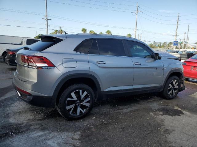 1V23C2CA6LC226467 - 2020 VOLKSWAGEN ATLAS CROS SE SILVER photo 3