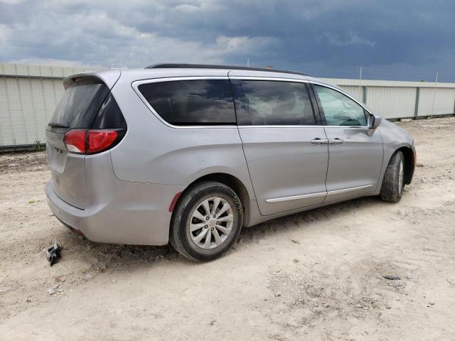 2C4RC1BG7HR569623 - 2017 CHRYSLER PACIFICA TOURING L SILVER photo 3
