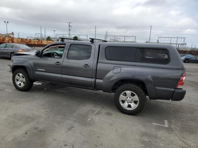 3TMMU4FN6FM076277 - 2015 TOYOTA TACOMA DOUBLE CAB LONG BED GRAY photo 2