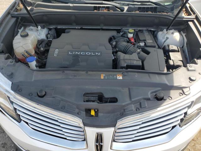 2LMPJ8LR7JBL21652 - 2018 LINCOLN MKX RESERVE أبيض صورة 12
