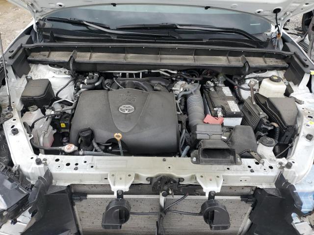 5TDGZRBH2NS256124 - 2022 TOYOTA HIGHLANDER XLE WHITE photo 12