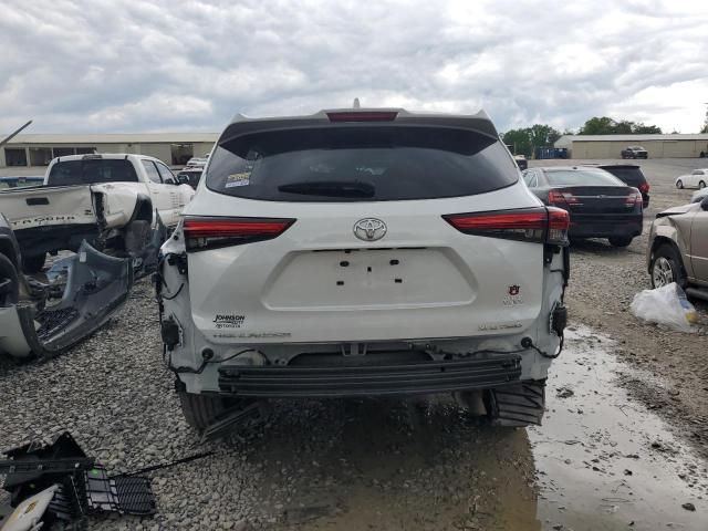 5TDGZRBH2NS256124 - 2022 TOYOTA HIGHLANDER XLE WHITE photo 6