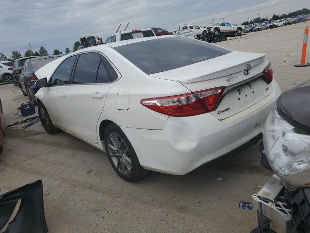 4T1BF1FK8FU951646 - 2015 TOYOTA CAMRY LE WHITE photo 2