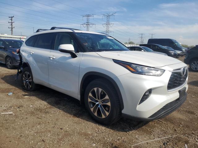 5TDHZRBH8LS022779 - 2020 TOYOTA HIGHLANDER XLE WHITE photo 4