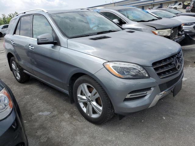 4JGDA5HB1DA173572 - 2013 MERCEDES-BENZ ML 350 4MATIC GRAY photo 4