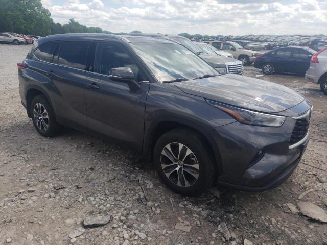 5TDGZRBHXNS226630 - 2022 TOYOTA HIGHLANDER XLE GRAY photo 4