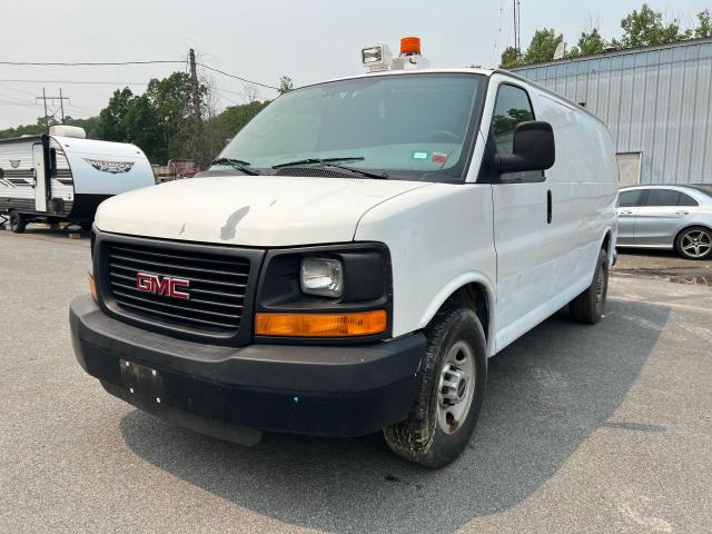 1GTZ7TCG0C1153747 - 2012 GMC SAVANA G3500 WHITE photo 2