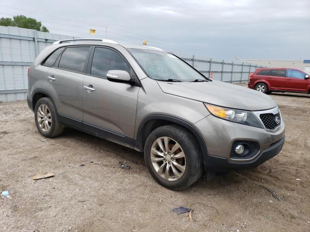 5XYKU4A2XBG114363 - 2011 KIA SORENTO EX GRAY photo 4