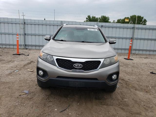 5XYKU4A2XBG114363 - 2011 KIA SORENTO EX GRAY photo 5