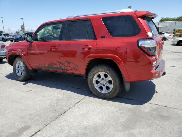 JTEBU5JR9J5589735 - 2018 TOYOTA 4RUNNER SR5/SR5 PREMIUM RED photo 2