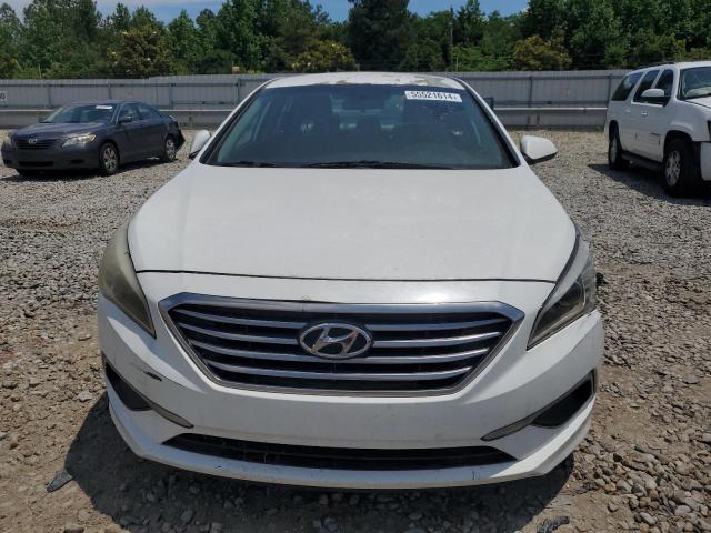 5NPE24AF8GH397867 - 2016 HYUNDAI SONATA SE WHITE photo 5