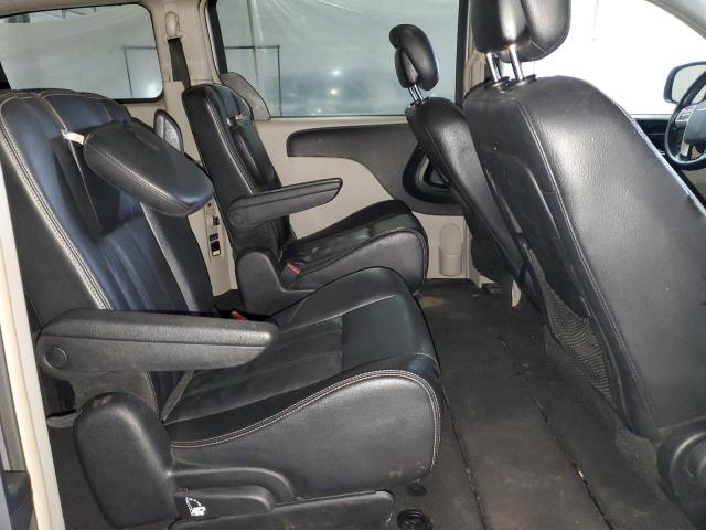 2C4RC1BG2ER326216 - 2014 CHRYSLER TOWN & COU TOURING GRAY photo 11