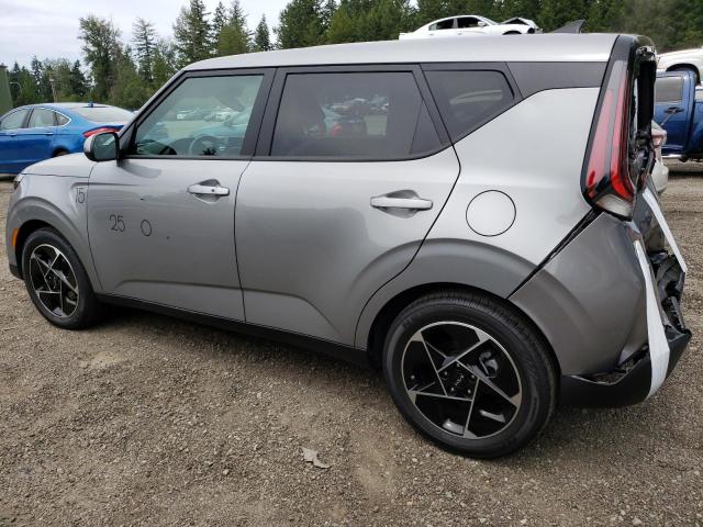 KNDJ33AU7P7856749 - 2023 KIA SOUL EX SILVER photo 2