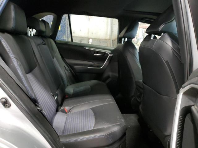 2T3RWRFV2MW127377 - 2021 TOYOTA RAV4 XLE 灰色 照片 11
