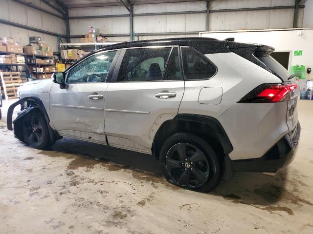 2T3RWRFV2MW127377 - 2021 TOYOTA RAV4 XLE 灰色 照片 2