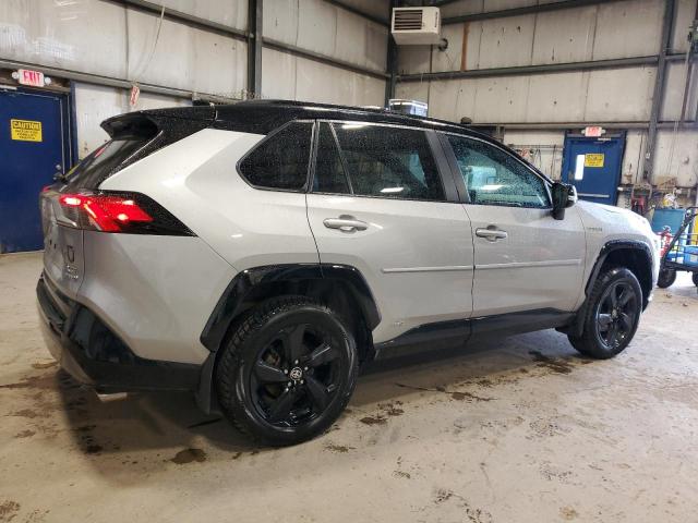 2T3RWRFV2MW127377 - 2021 TOYOTA RAV4 XLE 灰色 照片 3