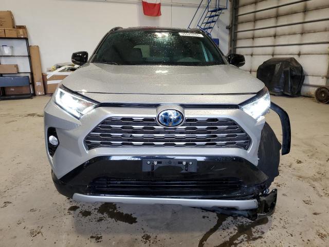 2T3RWRFV2MW127377 - 2021 TOYOTA RAV4 XLE 灰色 照片 5