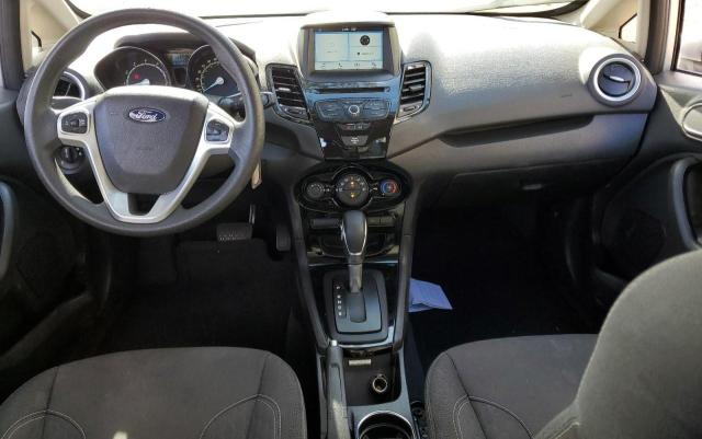 3FADP4BJ5KM149049 - 2019 FORD FIESTA SE 银色 照片 8