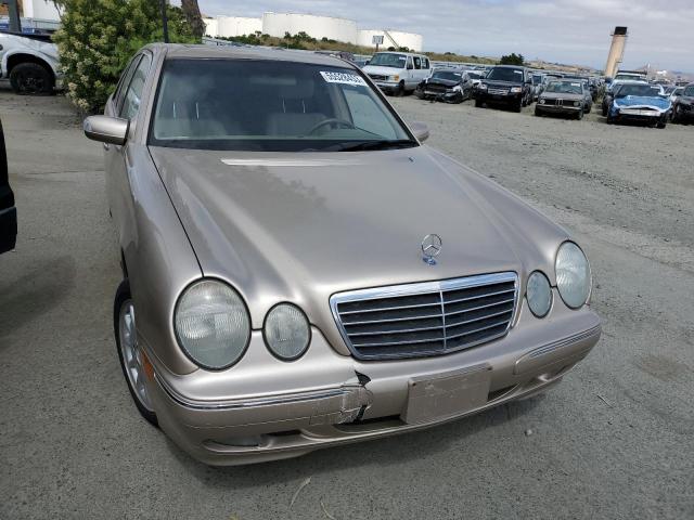 WDBJF65J7YB033261 - 2000 MERCEDES-BENZ E-CLASS 320 GOLD photo 5