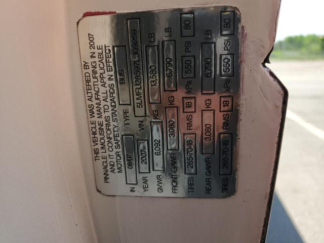 5LMFU28597LJ09259 - 2007 LINCOLN NAVIGATOR თეთრი ფოტო 14