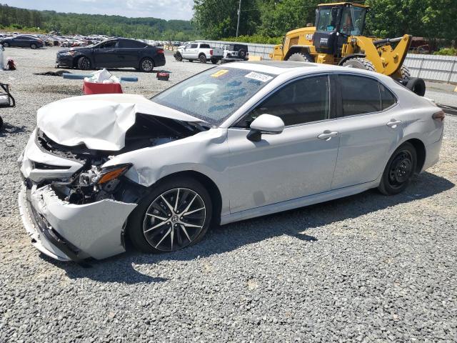 4T1T11AK2RU201805 - 2024 TOYOTA CAMRY SE NIGHT SHADE SILVER photo 1