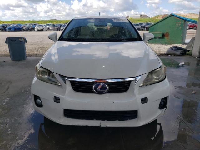 JTHKD5BH1D2151323 - 2013 LEXUS CT 200 WHITE photo 5