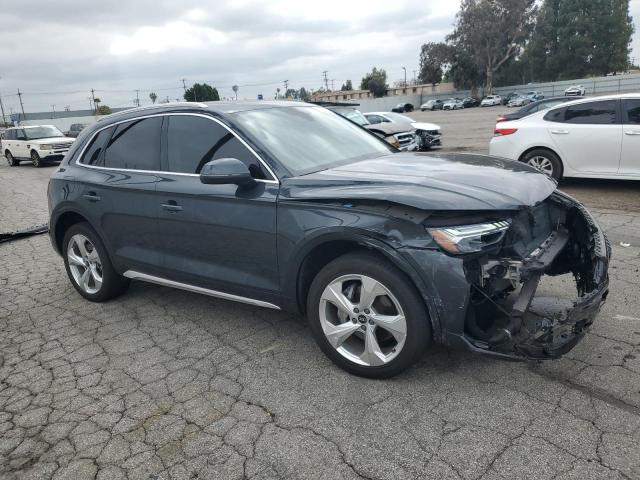 WA1CAAFY3M2062221 - 2021 AUDI Q5 PRESTIGE GRAY photo 4