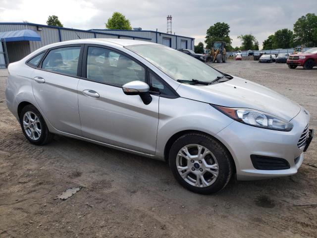 3FADP4BJ5FM147906 - 2015 FORD FIESTA SE SILVER photo 4