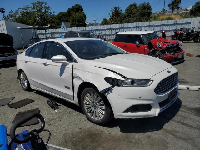 3FA6P0SU7ER270197 - 2014 FORD FUSION TITANIUM PHEV WHITE photo 4