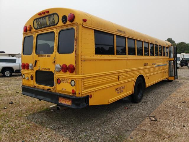 4UZAAXCS05CN38965 - 2005 FREIGHTLINER CHASSIS FS65 YELLOW photo 4