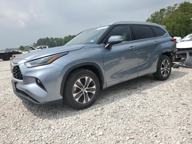 2022 TOYOTA HIGHLANDER XLE, 