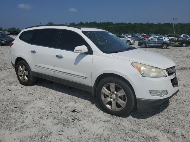 1GNLRHED7AS122283 - 2010 CHEVROLET TRAVERSE LTZ WHITE photo 4