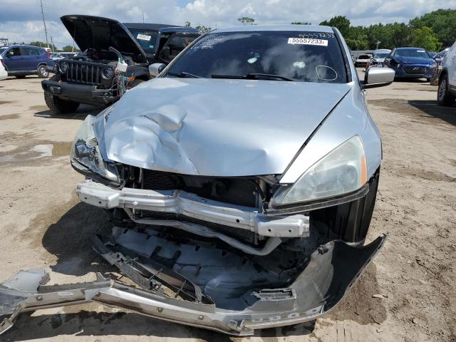 1HGCM56346A072596 - 2006 HONDA ACCORD SE SILVER photo 5