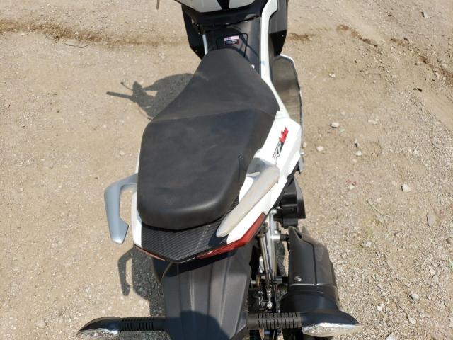 LXATLSPX7NX000155 - 2022 QIPA MOTORCYCLE WHITE photo 6