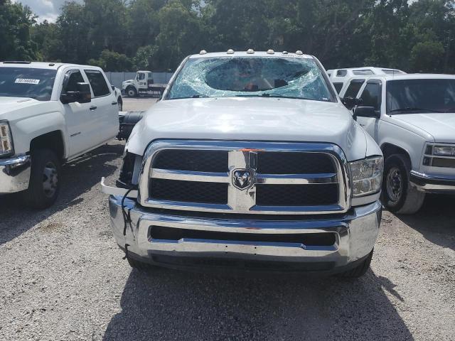 3C6UR5CJ3JG273303 - 2018 RAM 2500 ST WHITE photo 5