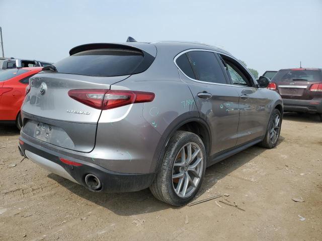 ZASFAKBN4J7B94706 - 2018 ALFA ROMEO STELVIO TI GRAY photo 3