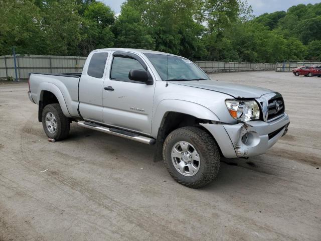 5TEUX42NX8Z566319 - 2008 TOYOTA TACOMA ACCESS CAB ვერცხლისფერი ფოტო 4