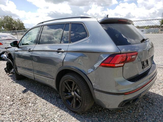 3VVCB7AX3PM097358 - 2023 VOLKSWAGEN TIGUAN SE R-LINE BLACK GRAY photo 2