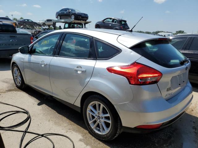 1FADP3K24GL331630 - 2016 FORD FOCUS SE SILVER photo 2