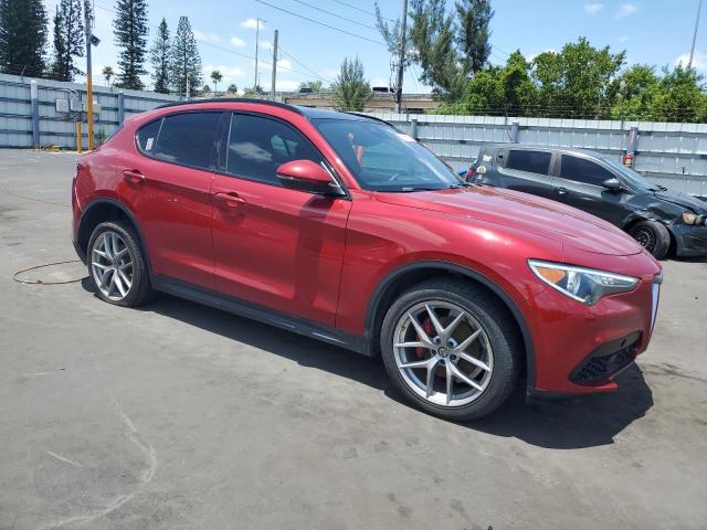 ZASFAKNN3J7B79075 - 2018 ALFA ROMEO STELVIO TI SPORT RED photo 4