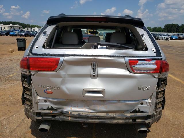 2LMDJ6JK2DBL20586 - 2013 LINCOLN MKX SILVER photo 6