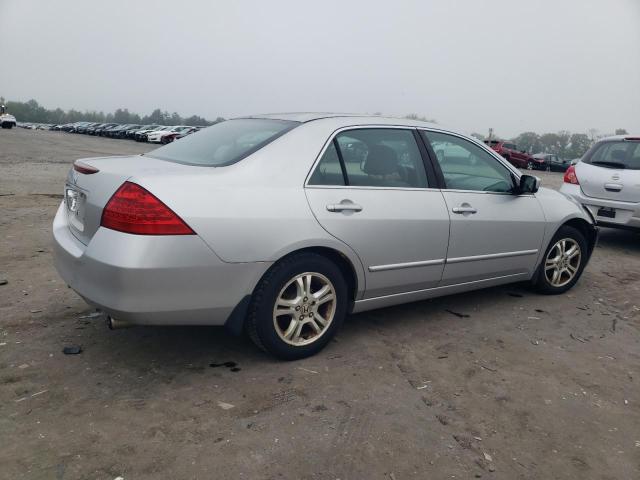 1HGCM56397A011181 - 2007 HONDA ACCORD SE SILVER photo 3